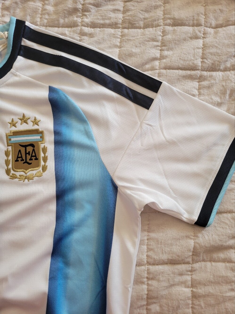 NWT Adidas Argentina 3-Star 2022 World Cup Champions Jersey Men's Size M - Picture 10 of 11